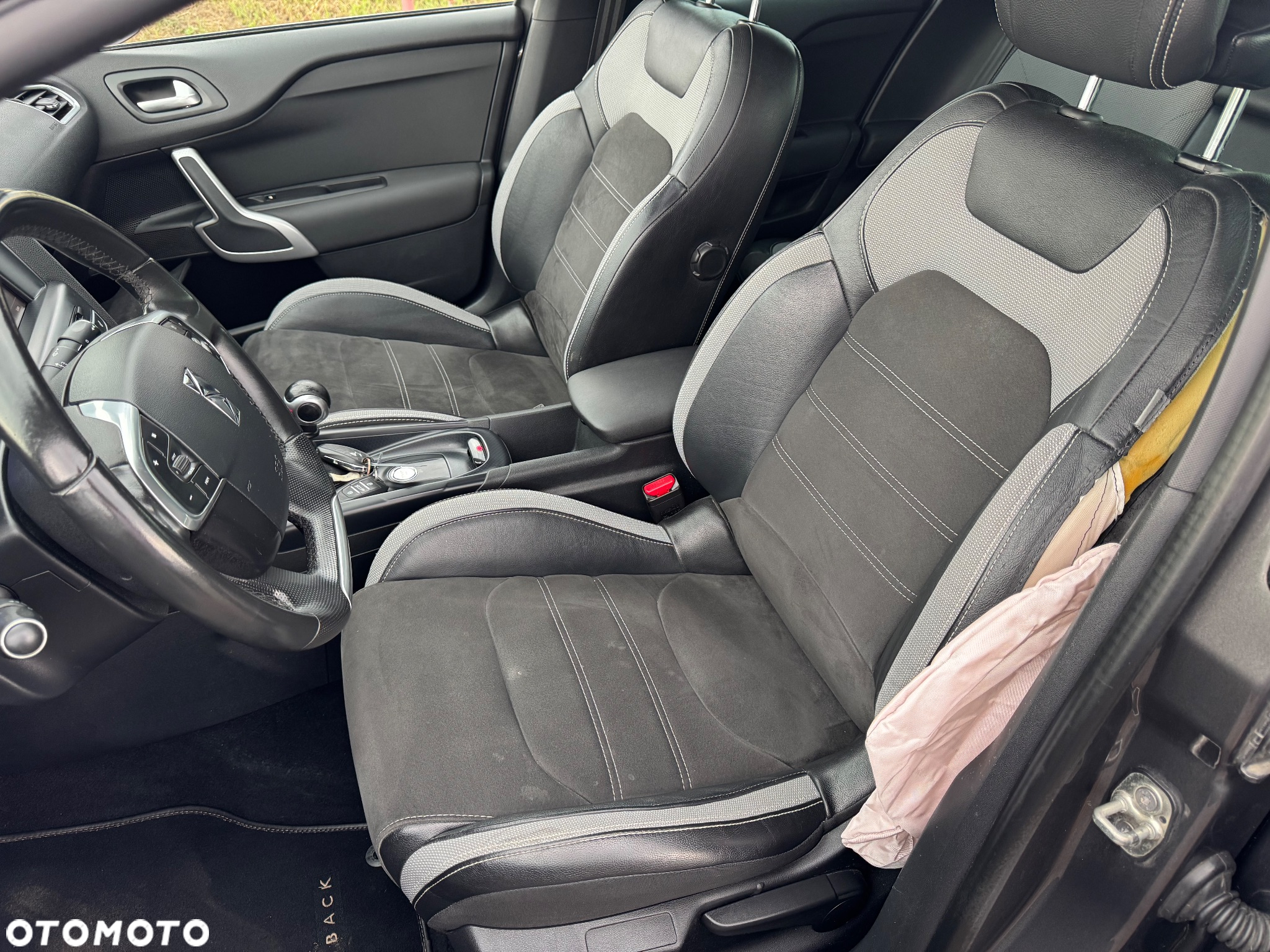 DS Automobiles DS 4 Crossback - 10