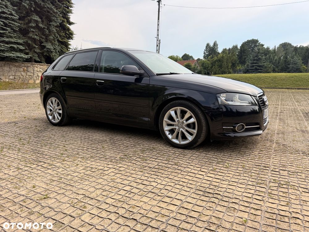 Audi A3 Sportback - 3
