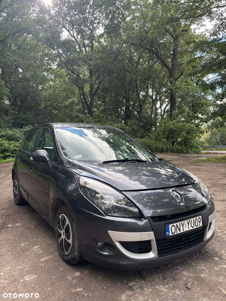 Renault Scenic - 1