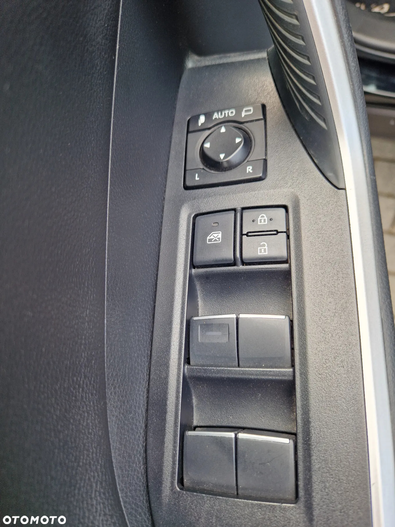 Toyota RAV4 2.5 Hybrid Comfort 4x2 - 26