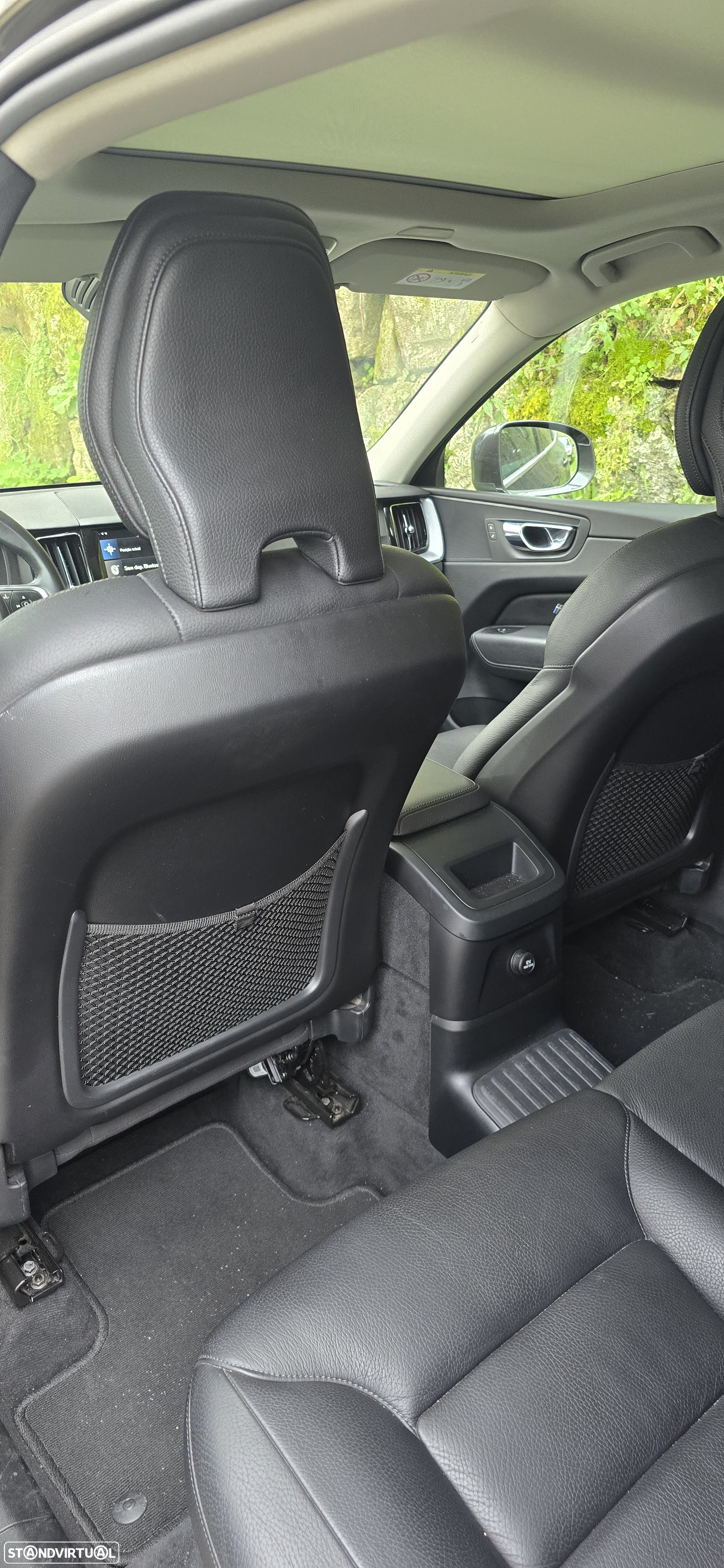 Volvo XC 60 2.0 T8 PHEV Momentum Plus AWD - 21