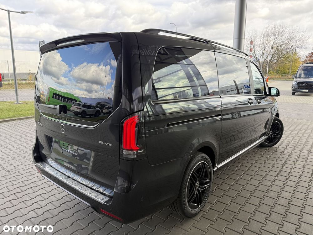 Mercedes-Benz Klasa V - 6