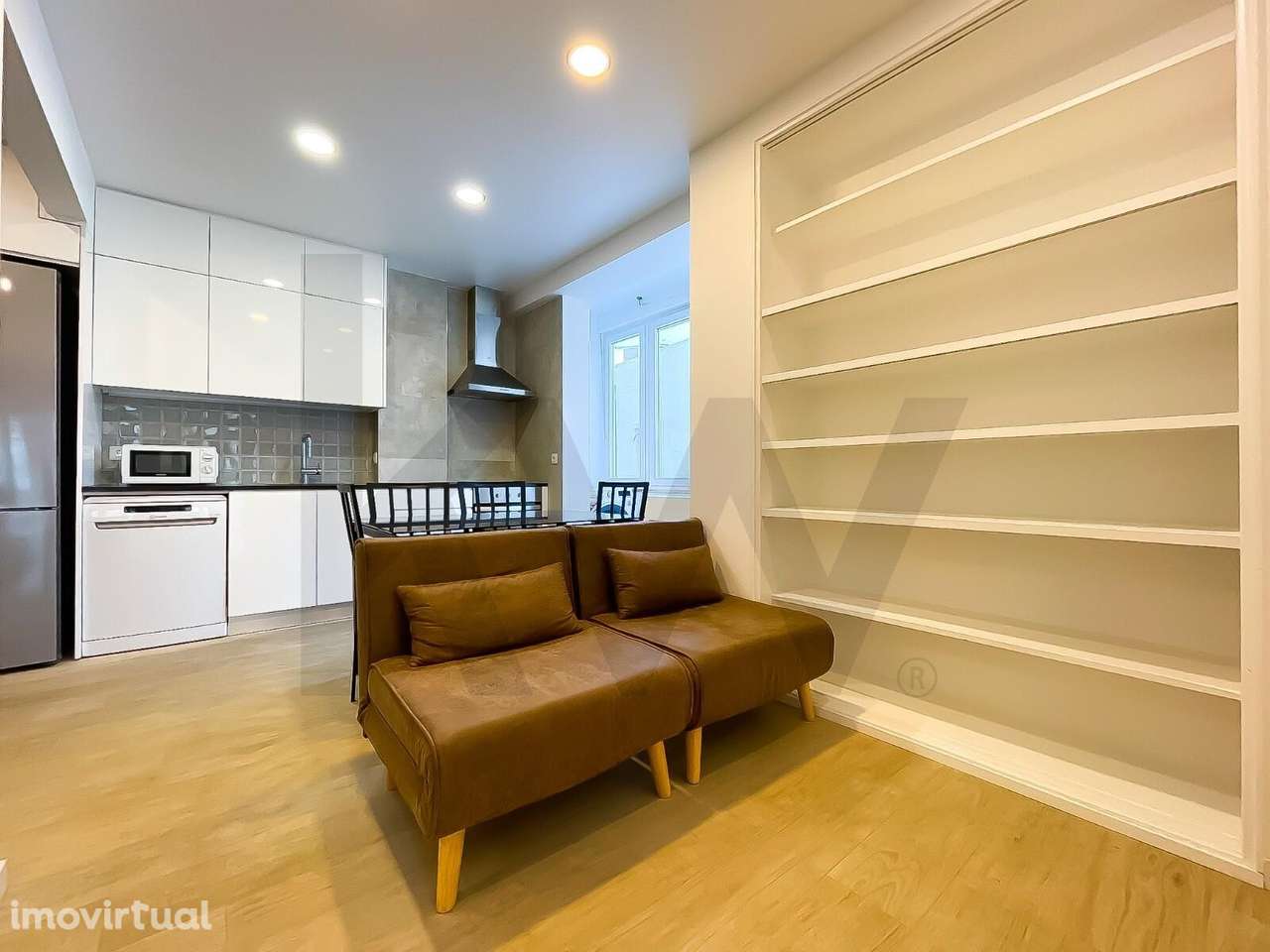 Apartamento T3 com Licença AL | Excelente Exposição Solar - Grande imagem: 2/28