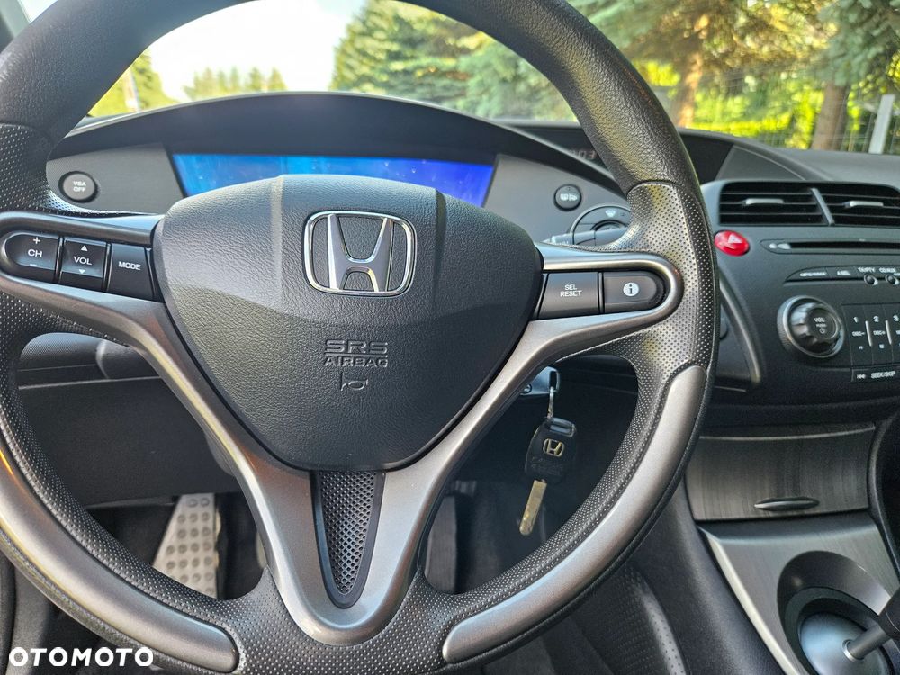 Honda Civic 1.4 i-VTEC Comfort - 24