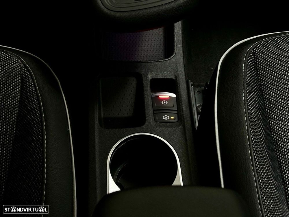 Renault Captur E-TECH 160 INTENS - 24