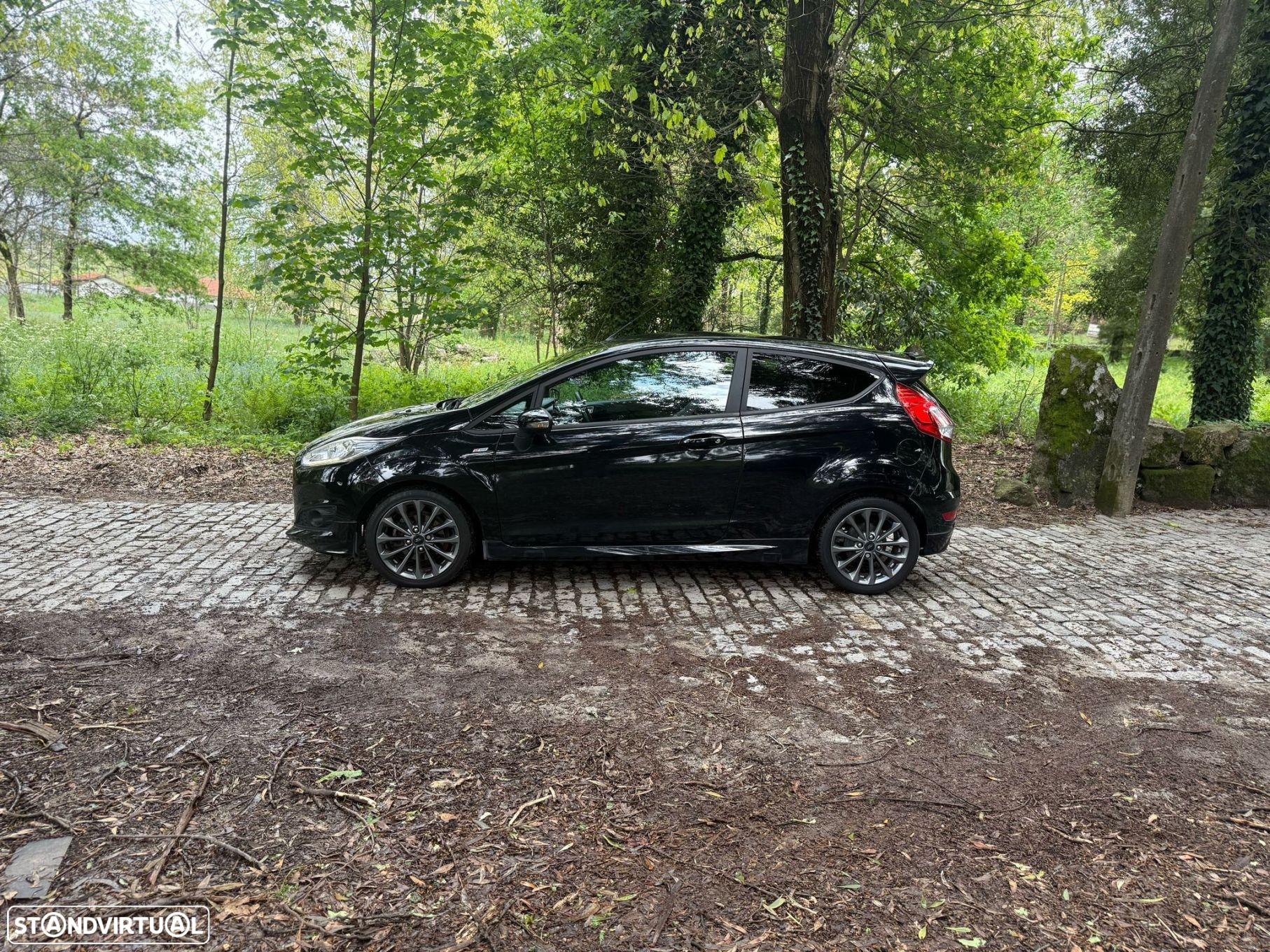 Ford Fiesta 1.0 T EcoBoost STLine - 28