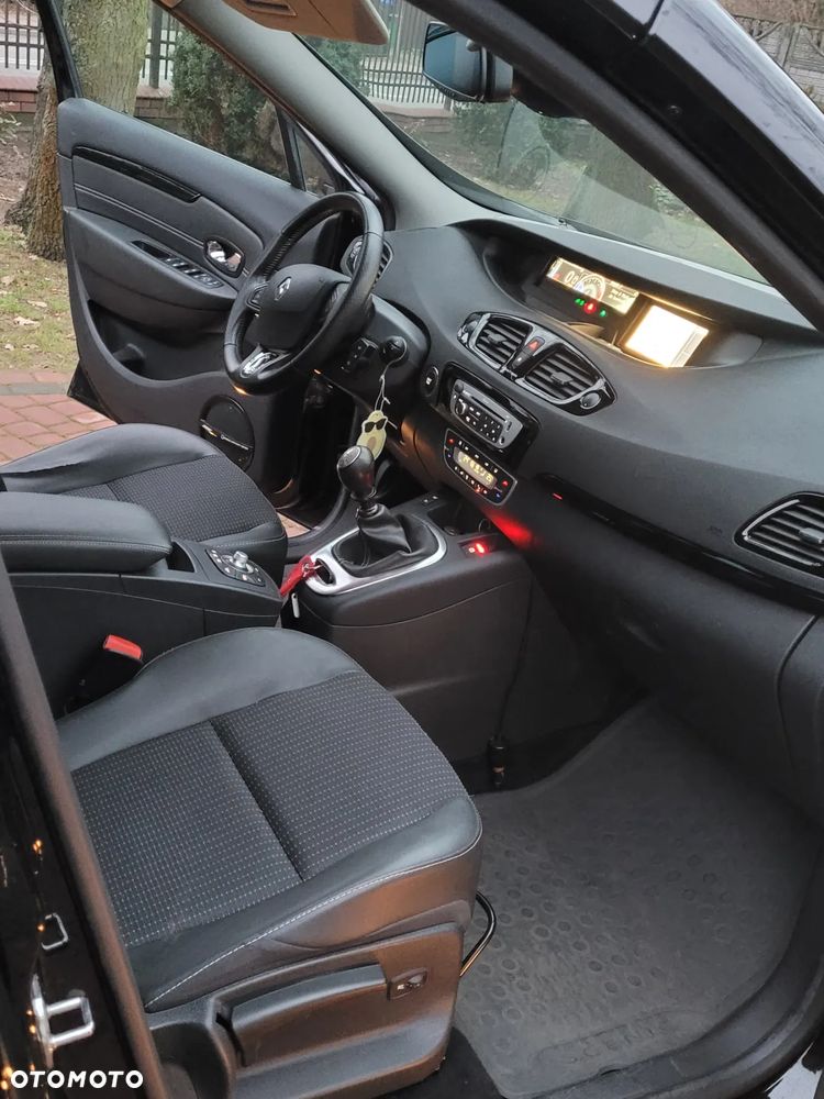 Renault Grand Scenic Energy dCi 130 Start & Stop Euro 6 Bose Edition - 13