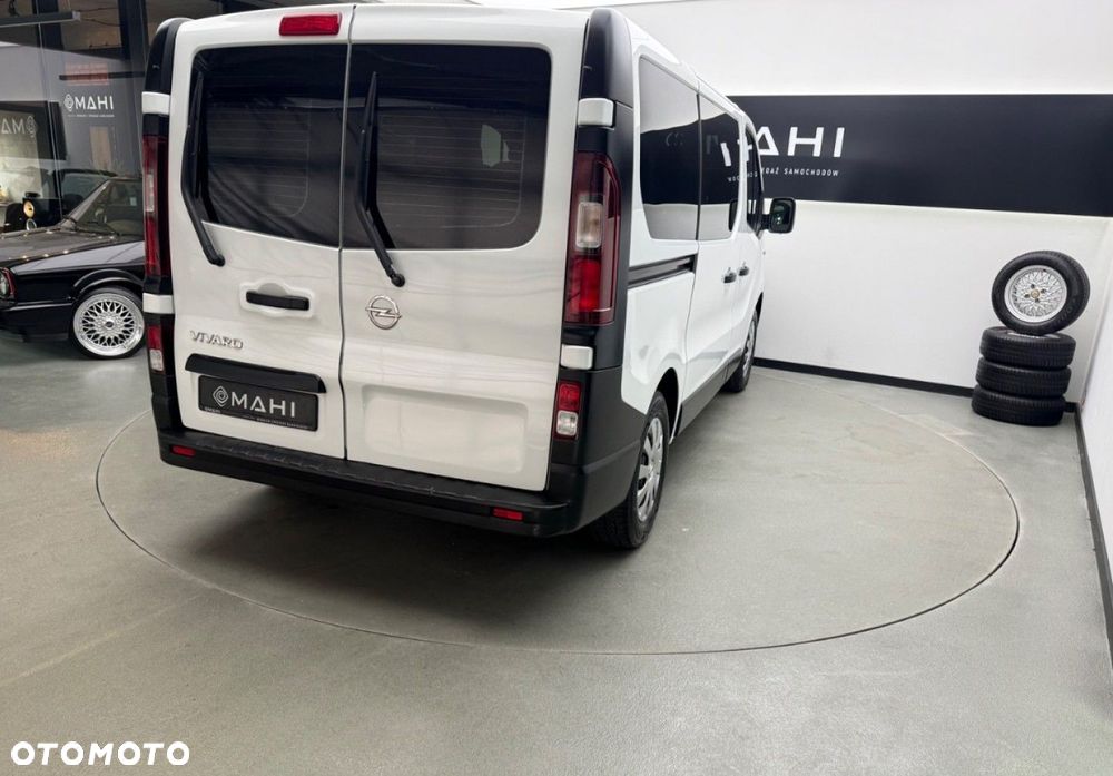 Opel Vivaro L1H1 2,7t Elegance - 11