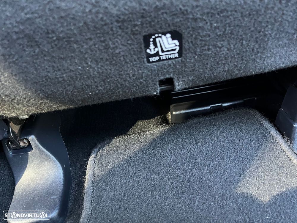 Mitsubishi Outlander - 20