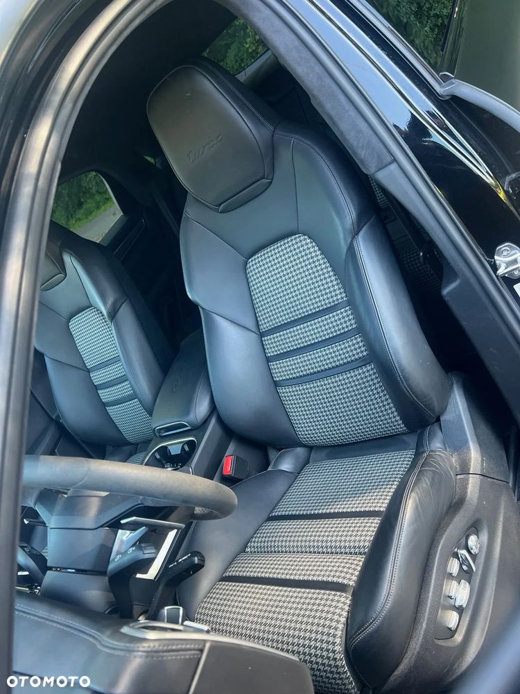 Porsche Cayenne Coupe Turbo - 17