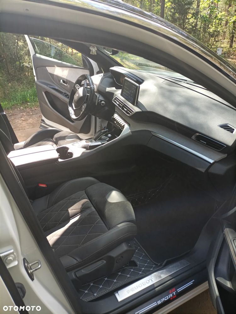 Peugeot 5008 - 11