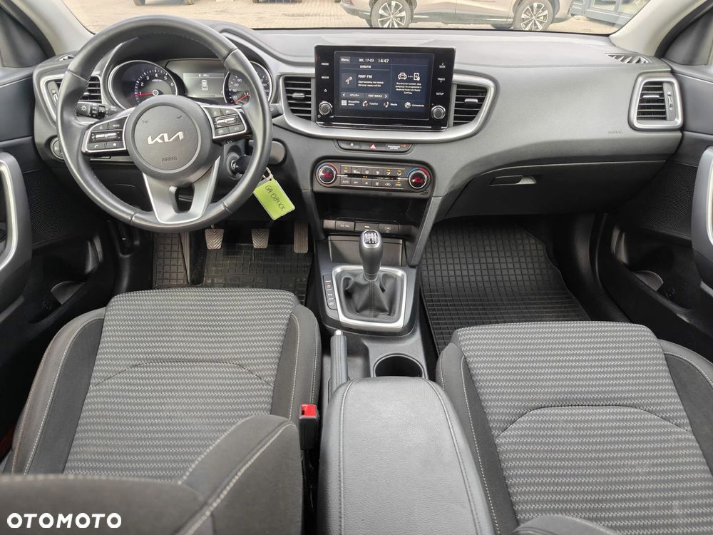 Kia XCeed 1.5 T-GDI M - 16