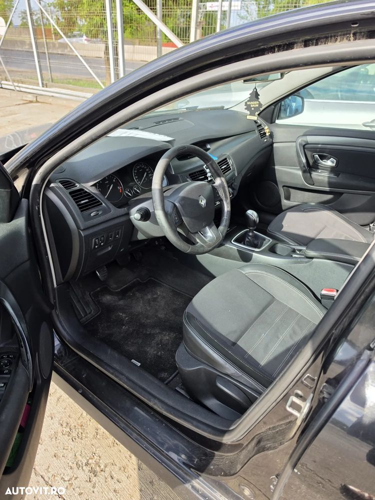 Renault Laguna 2.0 dCi Dynamique - 12