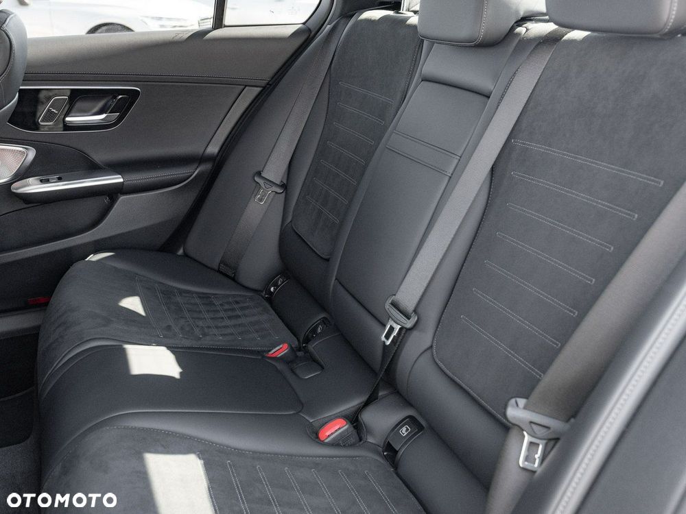 Mercedes-Benz Klasa C - 30