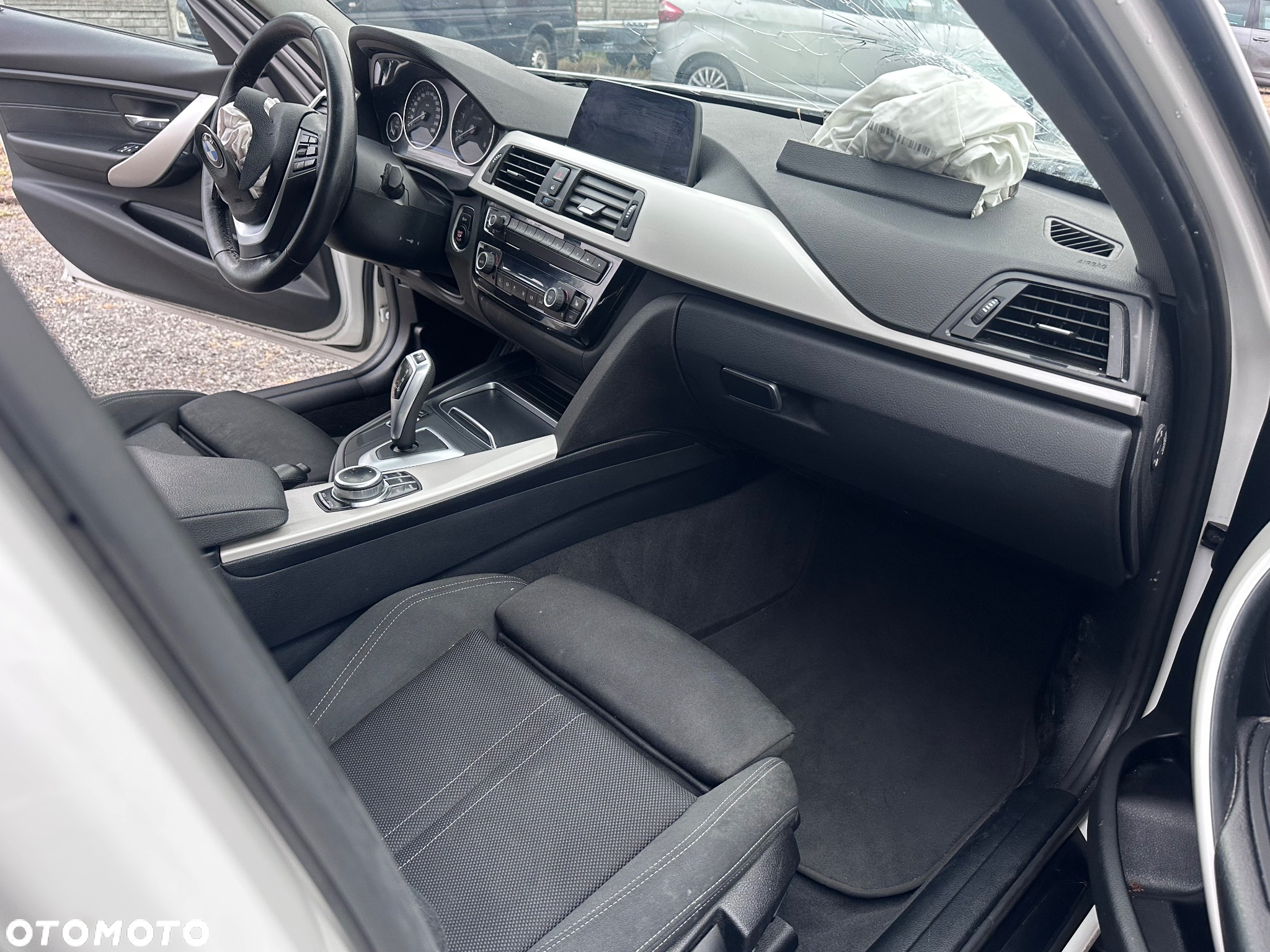 BMW Seria 3 316d Luxury Line - 22