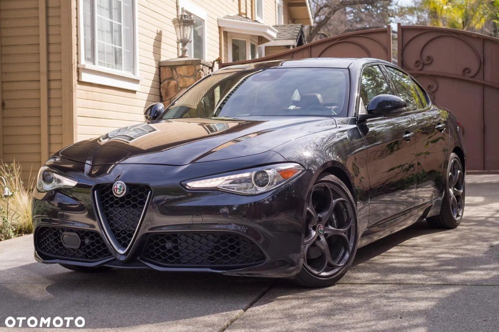 Alfa Romeo Giulia 2.0 Turbo Veloce - 2