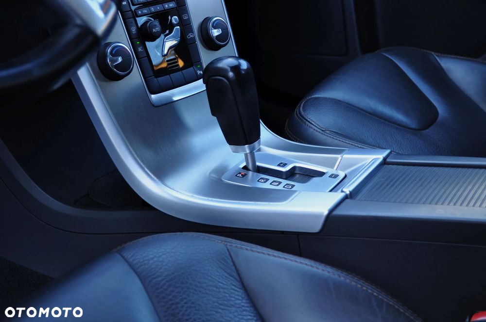 Volvo XC 60 D3 Momentum - 15