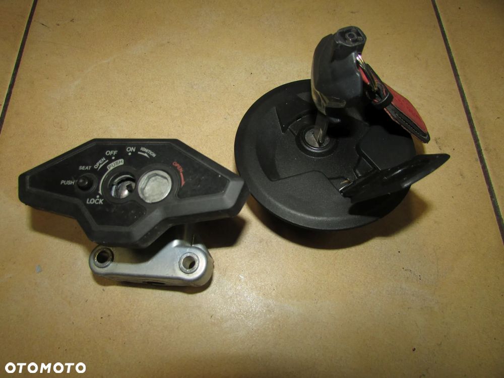 ZONTES G1 125 scrambler stacyjka kluczyk korek - 1