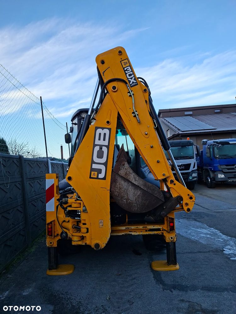 JCB 3 CX - 35