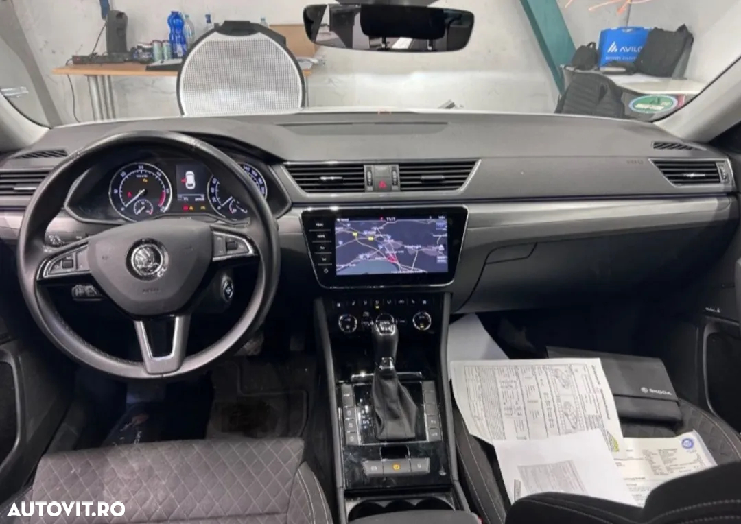 Skoda Superb Combi 2.0 TDI DSG 4X4 Style - 2
