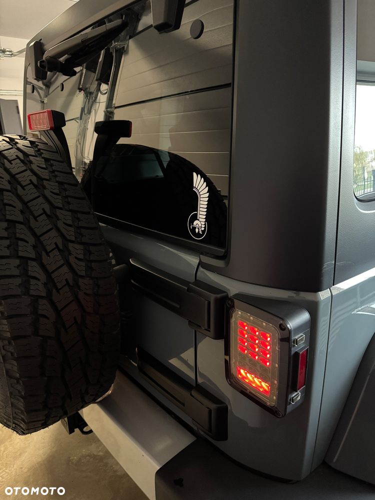 Jeep Wrangler 3.6 Unlim Sahara - 16