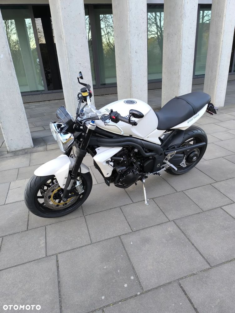 Triumph Speed Triple - 2