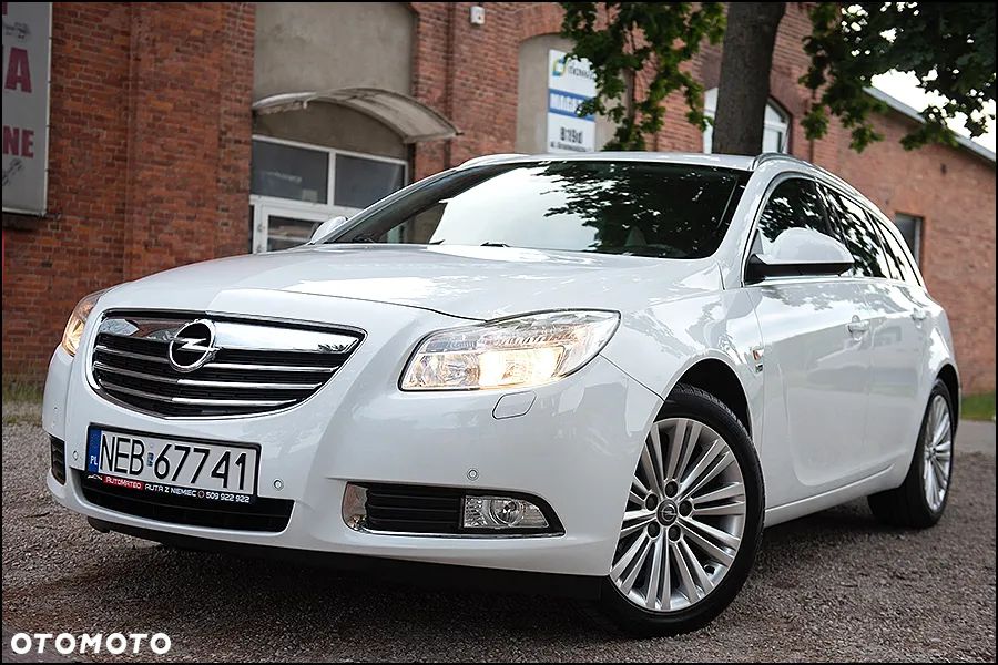 Opel Insignia - 1
