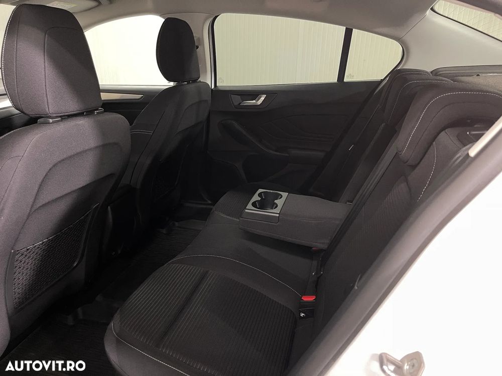Ford Focus 1.5 EcoBlue Titanium - 12