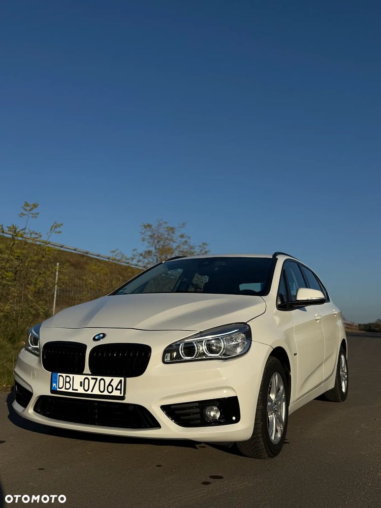 BMW Seria 2 218d - 2