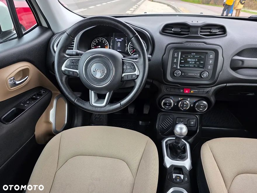 Jeep Renegade 1.6 E-torQ Longitude Adventure Edition - 26