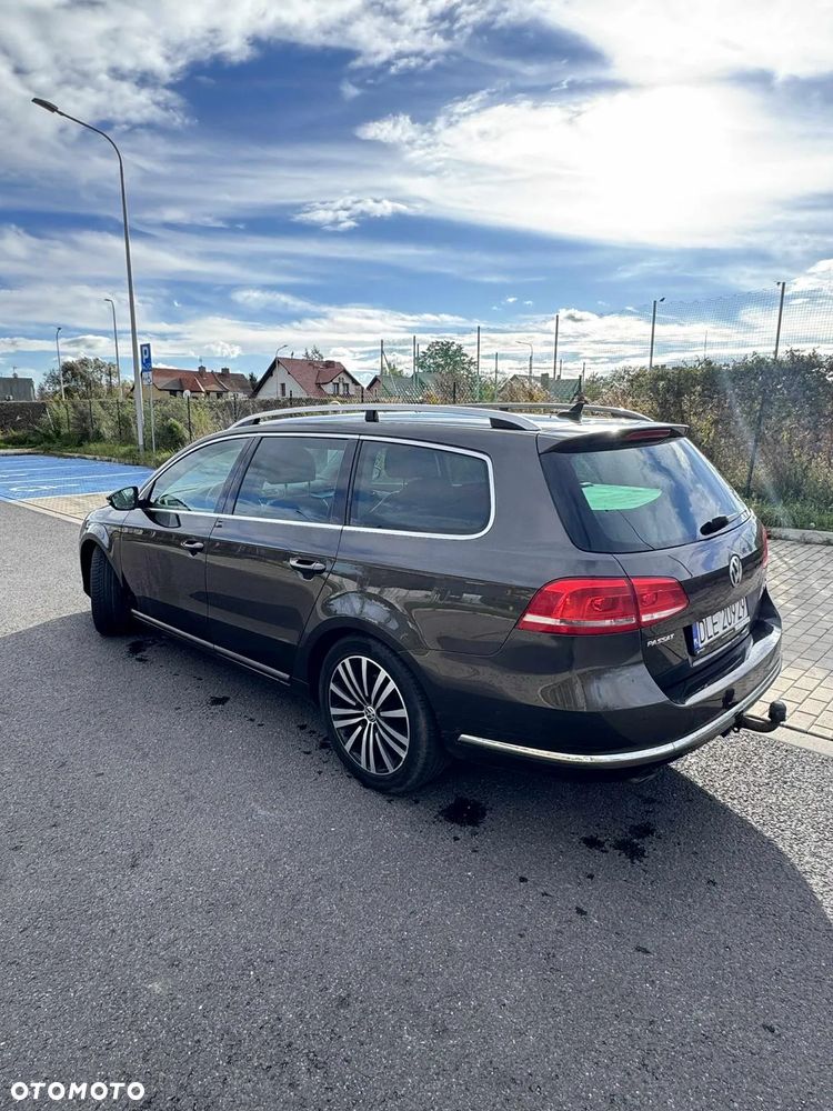 Volkswagen Passat 1.6 TDI Comfortline - 9