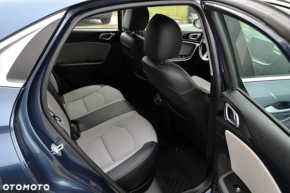 Kia XCeed 1.6 CRDi LAUNCH EDITION - 15