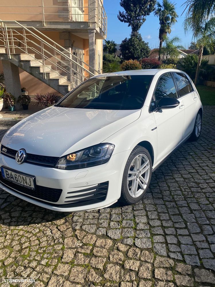 VW Golf 2.0 TDI GTD DSG - 3