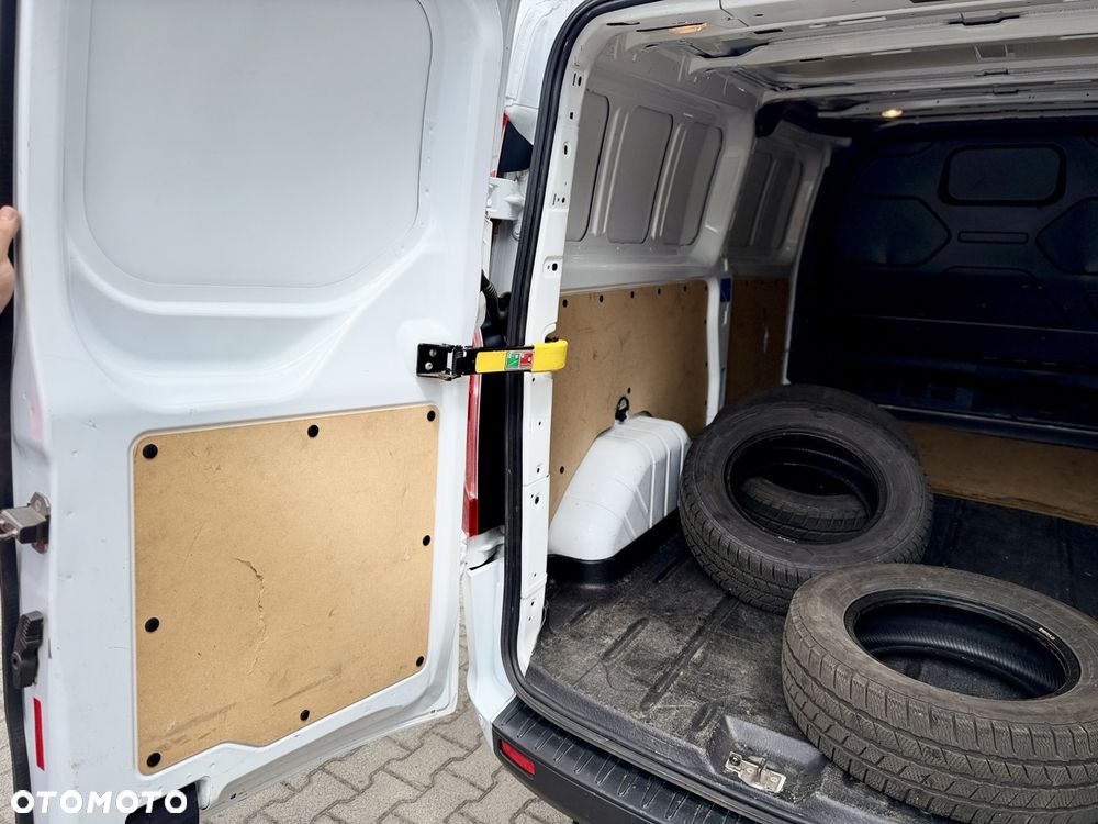 Ford Transit Custom - 22