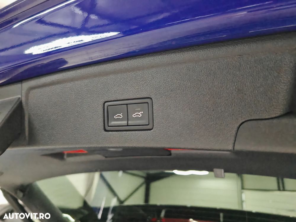 Volkswagen Touareg V6 TSI eHybrid PHEV R - 39