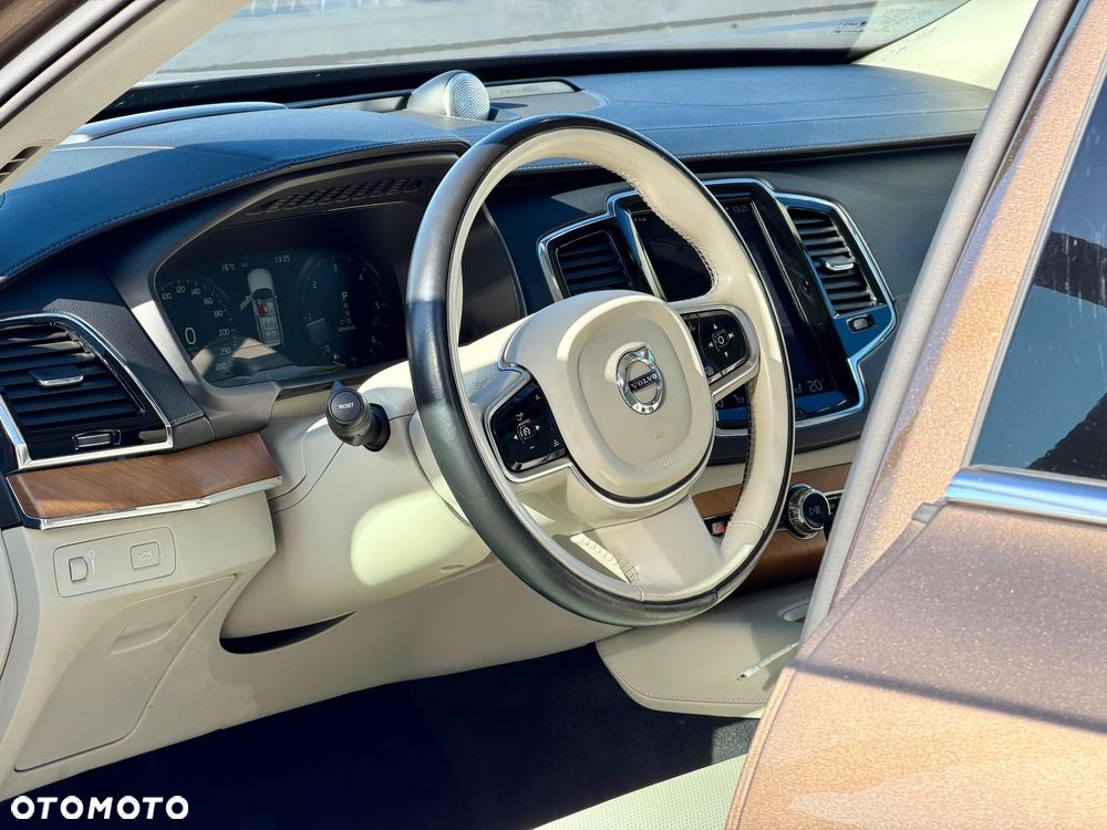 Volvo XC 90 D5 AWD Inscription 7os - 21