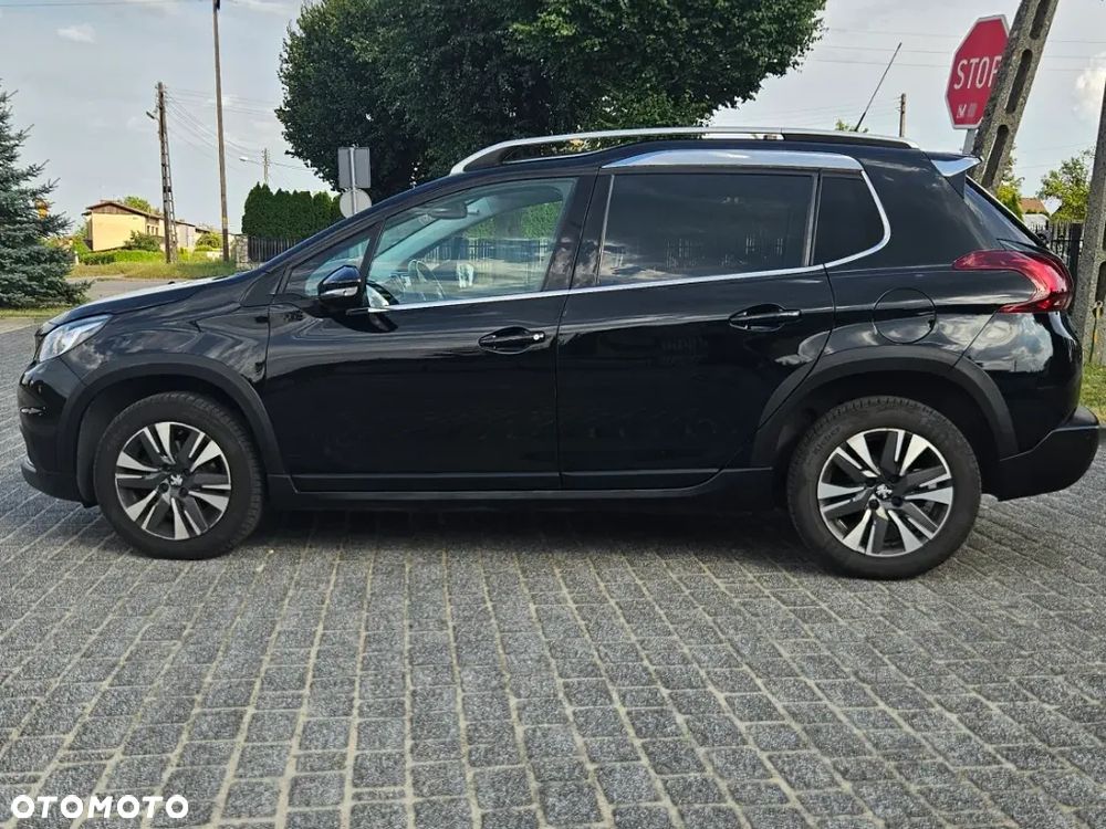 Peugeot 2008 1.2 Pure Tech Allure S&S - 8