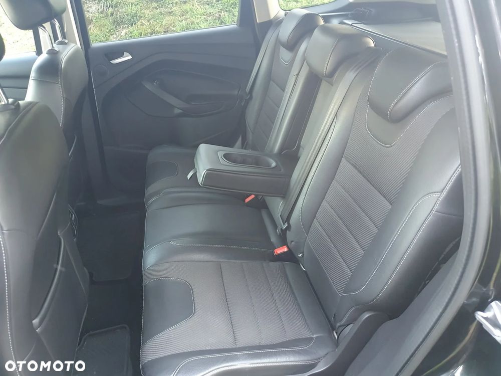 Ford Kuga 2.0 TDCi 4x4 Titanium - 12