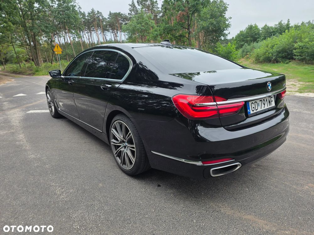 BMW Seria 7 740Li - 14