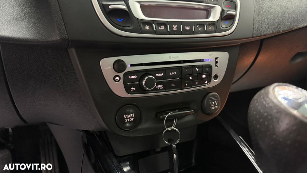 Renault Megane ENERGY dCi 110 Start & Stopp Bose Edition - 26