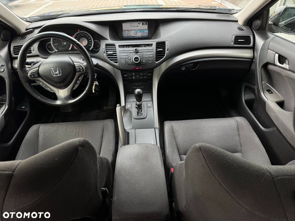 Honda Accord 2.0 Elegance Nav - 9