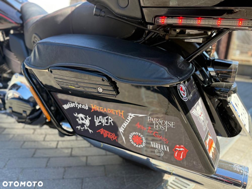 Harley-Davidson FLH Electra Glide - 8