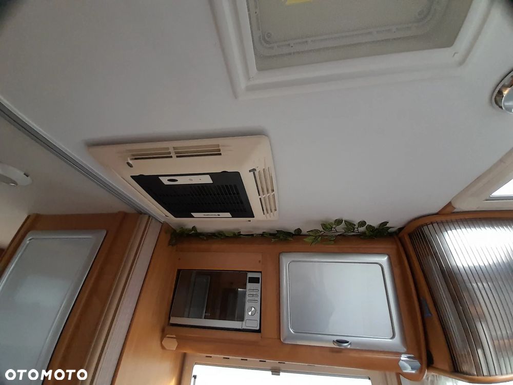 Mercedes-Benz Sprinter - 20