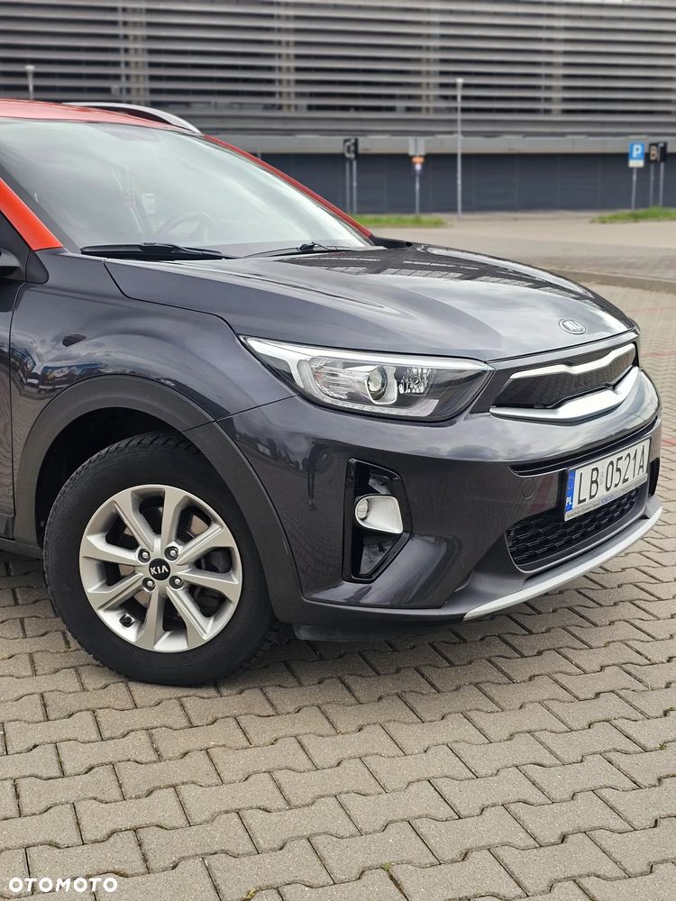 Kia Stonic 1.2 L - 11