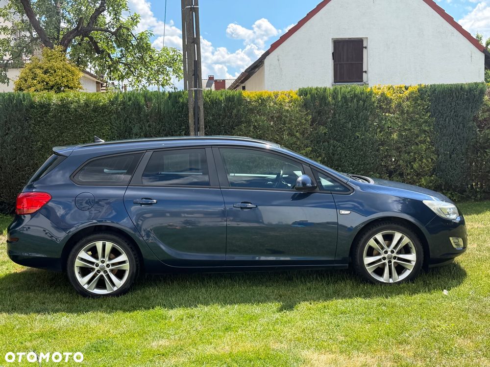 Opel Astra 1.4 ecoFLEX - 11