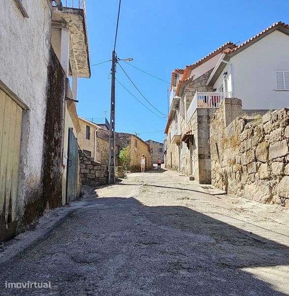 Moradia em Lagarinhos (Gouveia) - Grande imagem: 5/10