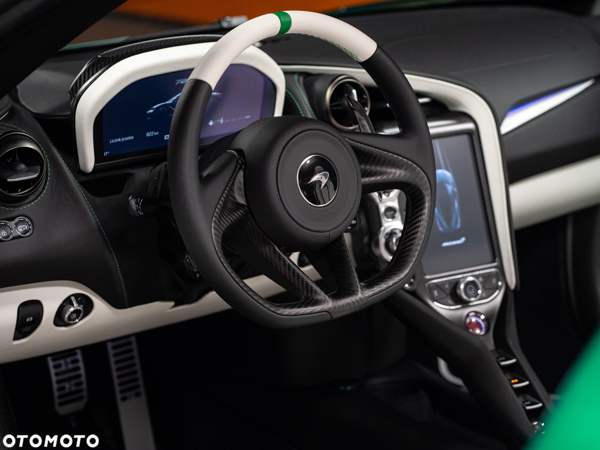 McLaren 720S Spider - 35