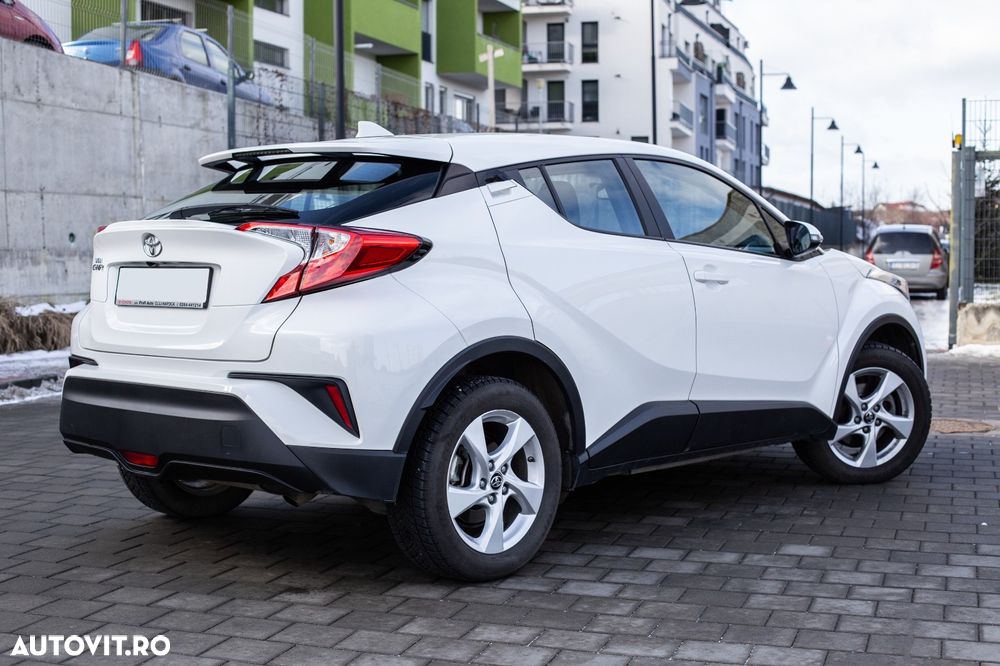 Toyota C-HR 1.2 Turbo 4x2 C-enter - 2