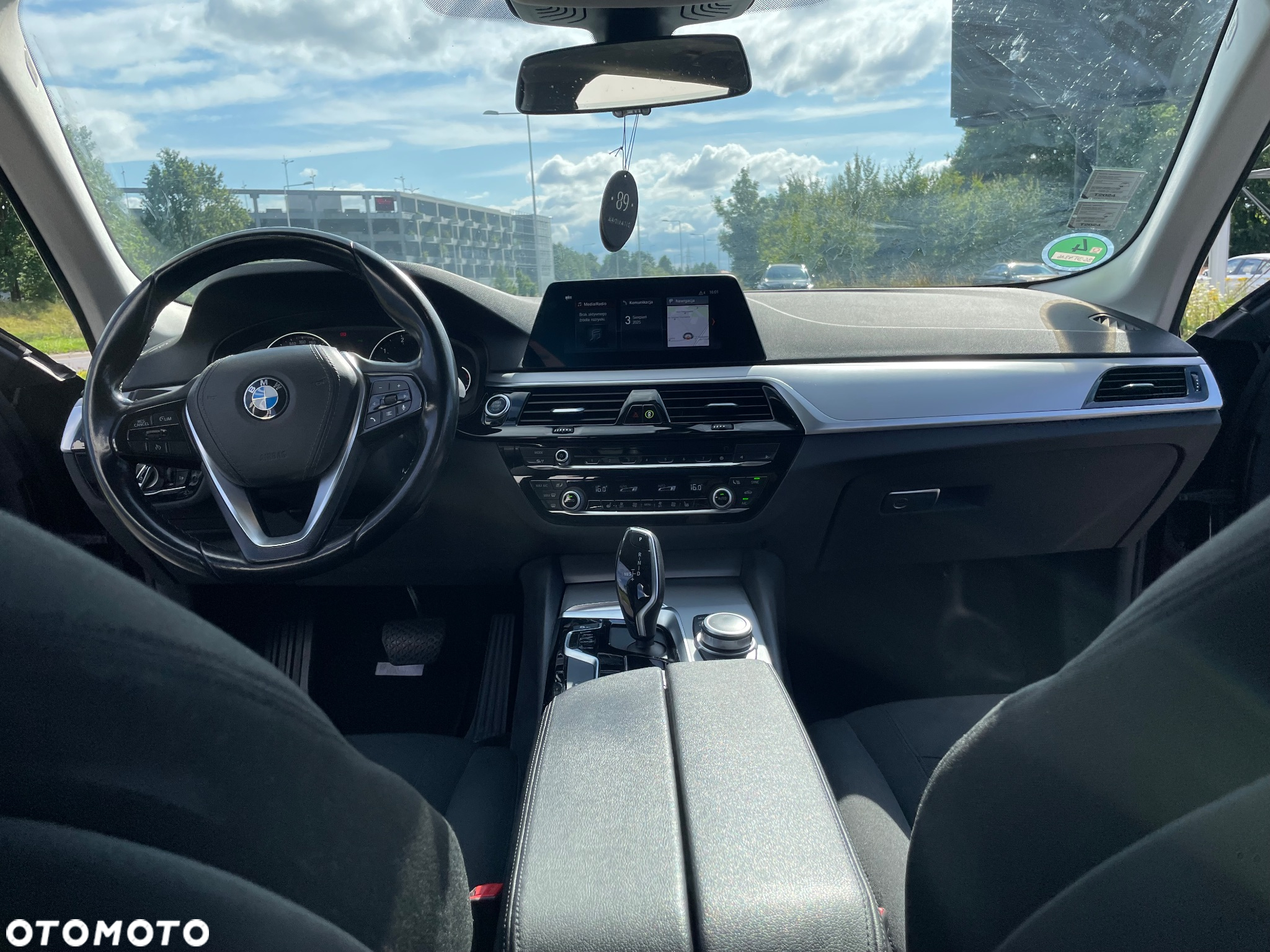 BMW Seria 5 520d Luxury Line - 16