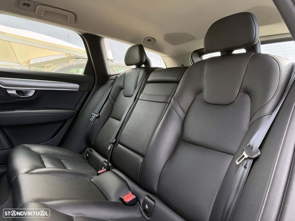 Volvo V90 2.0 D4 Momentum Plus Geartronic - 16